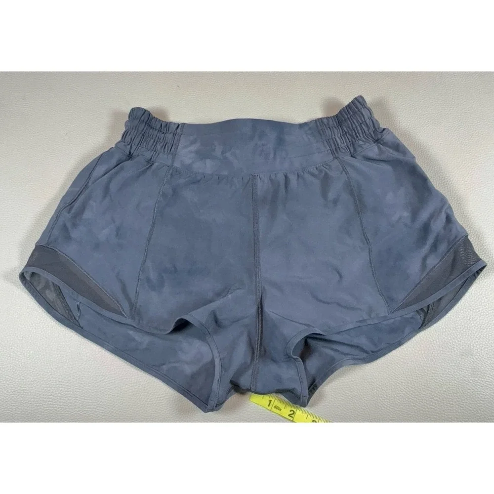 Women's size 6 lululemon hotty hot athletic shorts. 2.5
